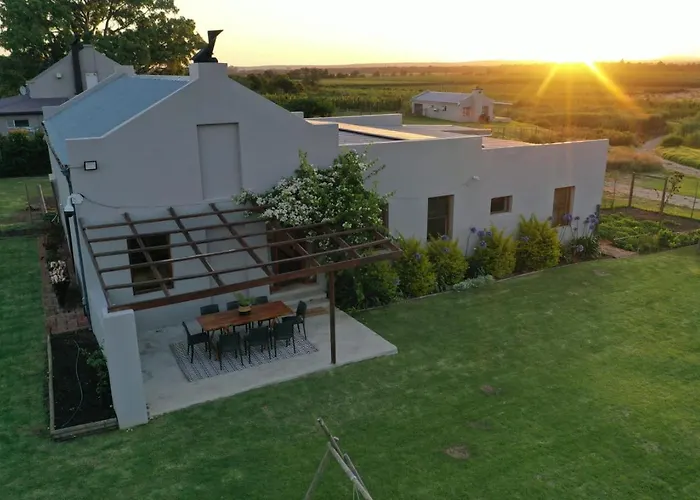 Lowergroen Guest Farm, Working Farm