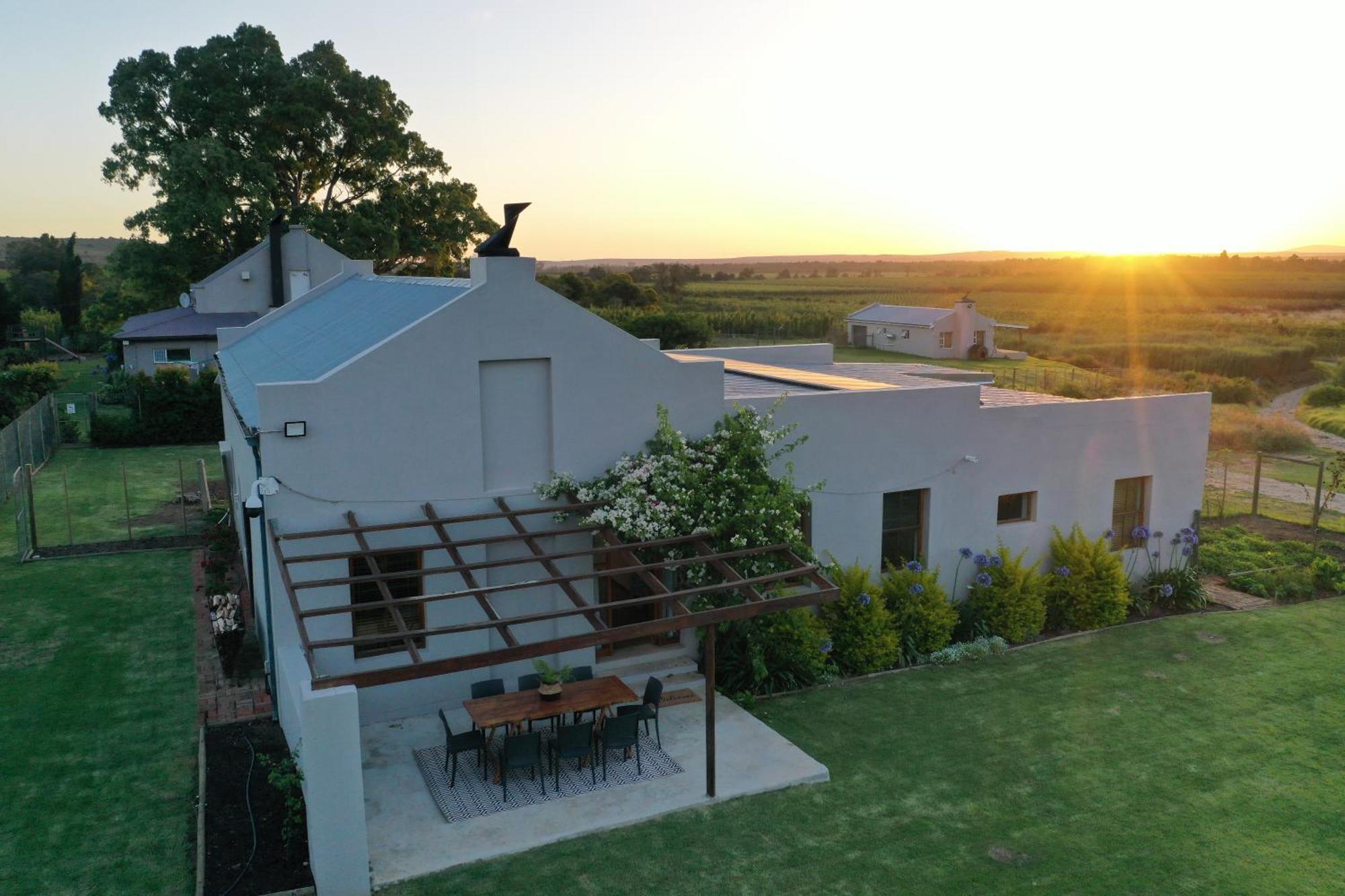 Lowergroen Guest Farm, Working Farm *